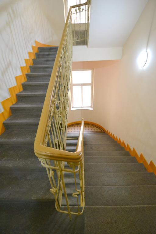 Cozy Flat By The Astronomical Clock Apartamento Praga Exterior foto