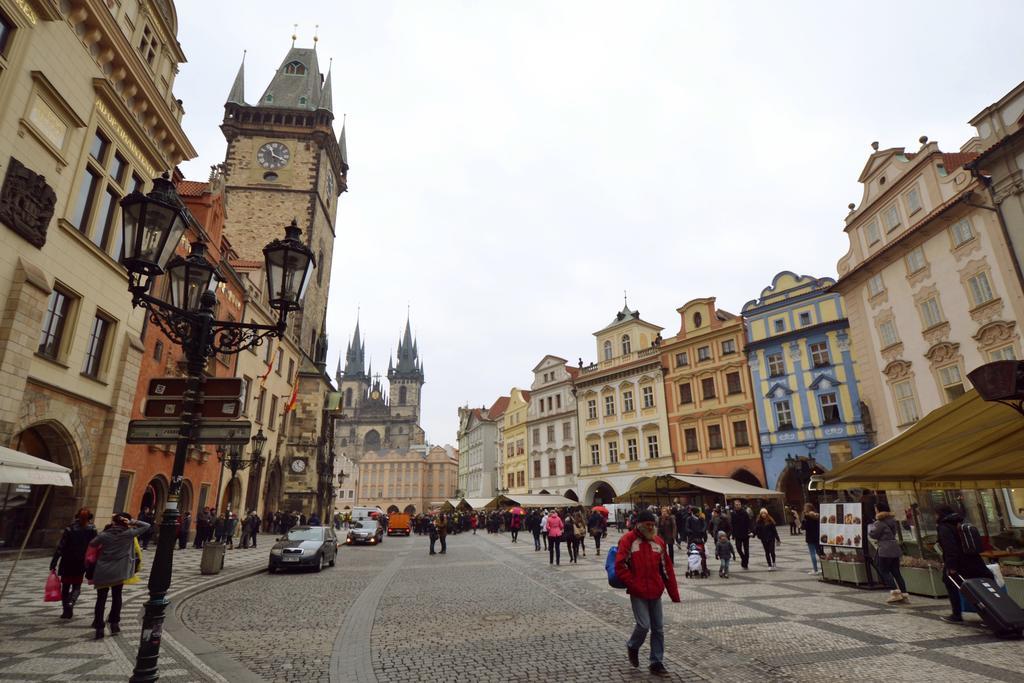 Cozy Flat By The Astronomical Clock Apartamento Praga Exterior foto