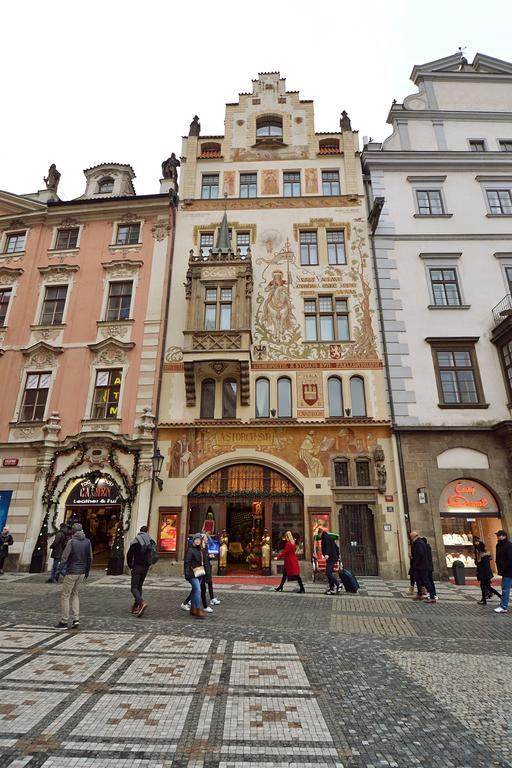 Cozy Flat By The Astronomical Clock Apartamento Praga Exterior foto