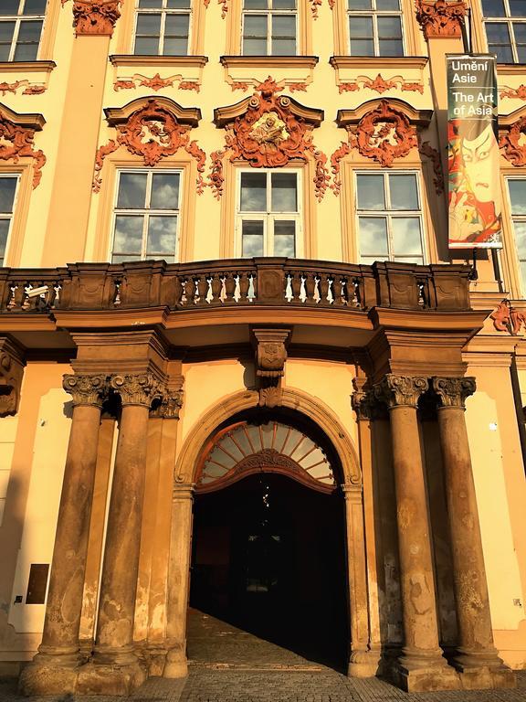 Cozy Flat By The Astronomical Clock Apartamento Praga Exterior foto